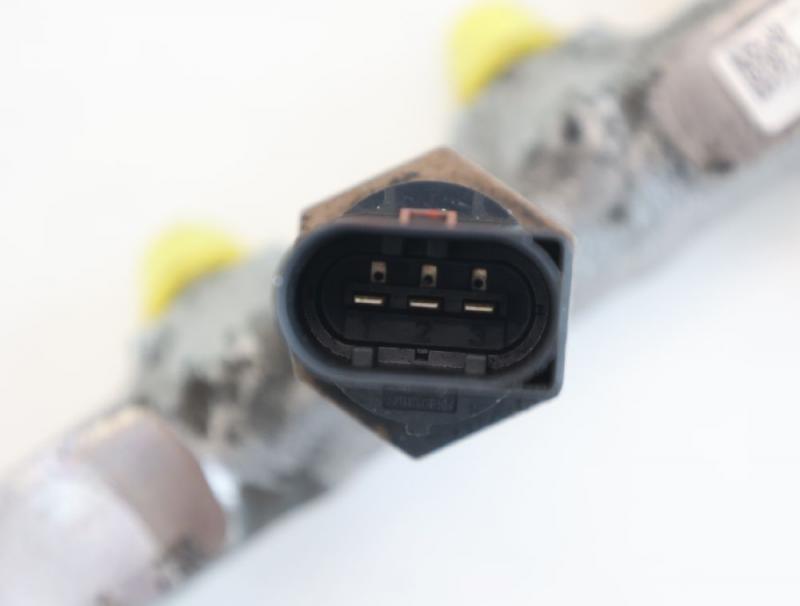 Preview: Diesel Verteilerrohr 314002U200 Hyundai i30 PDE