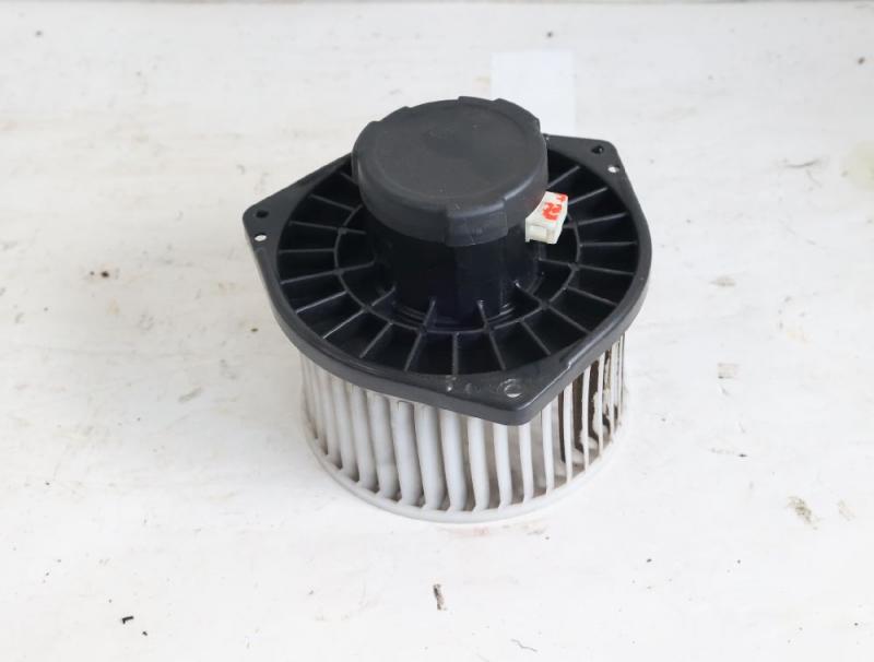 Heizgebläsemotor 34446J510 Mitsubishi L 200 4 KB4T
