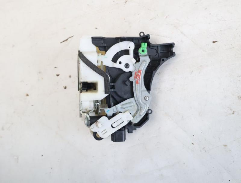 Preview: Türschloß hinten links 5745A093 Mitsubishi L 200 4 KB4T