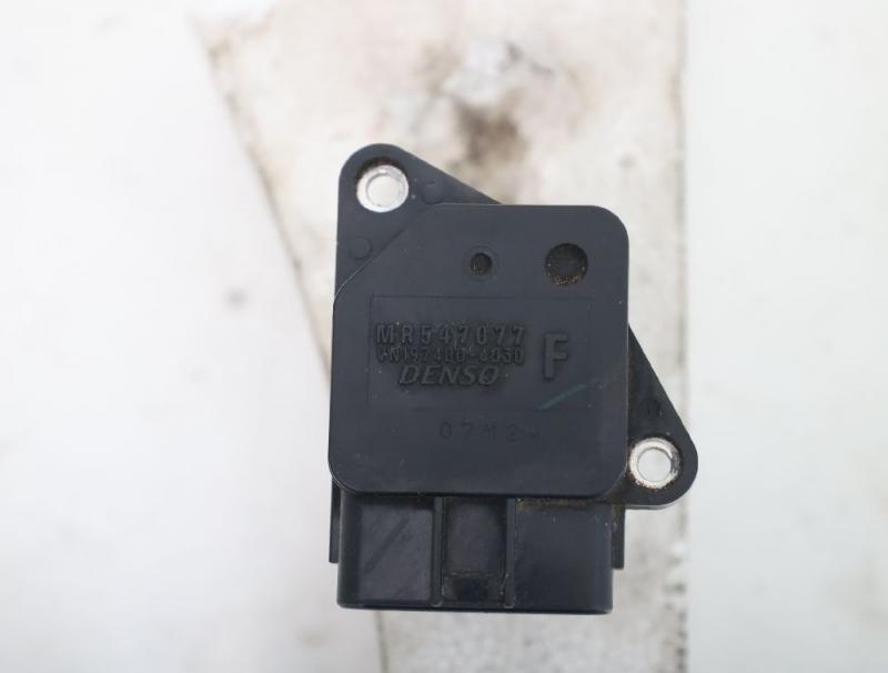 Preview: Luftmassenmesser MR547077 Mitsubishi L 200 4 KB4T