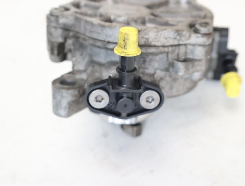 Preview: Vakuumpumpe 9804021880 Citroen C4 2 B7