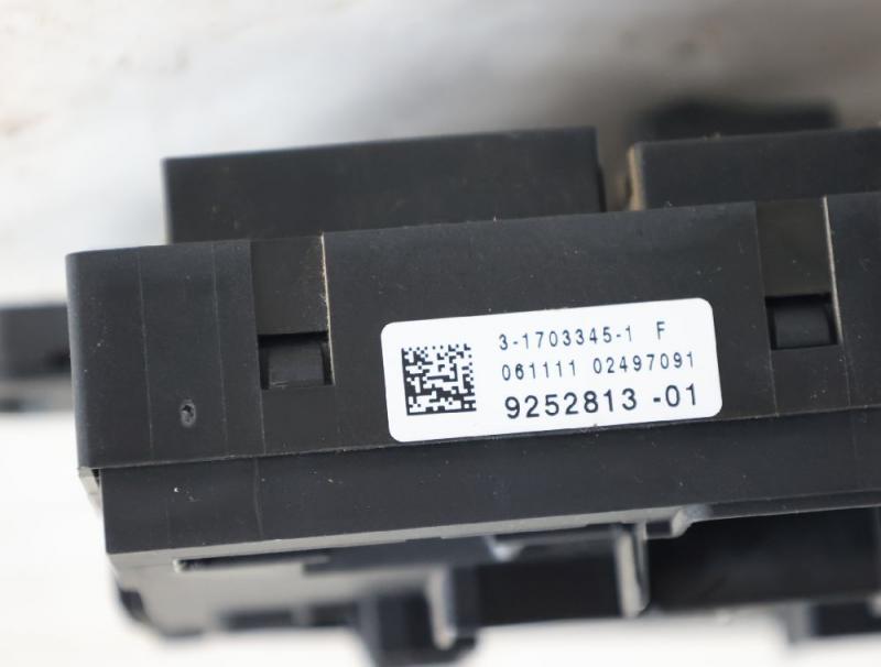 Preview: Sicherungskasten 9252813 BMW 5er Touring F11