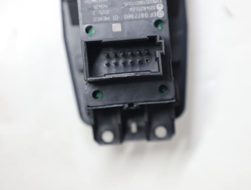Schalter Parkbremse 9877889 BMW 5er Touring F11
