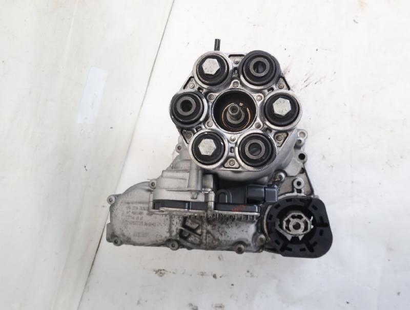 Getriebe Verteilergetriebe 27105A371F2 BMW 5er Touring F11
