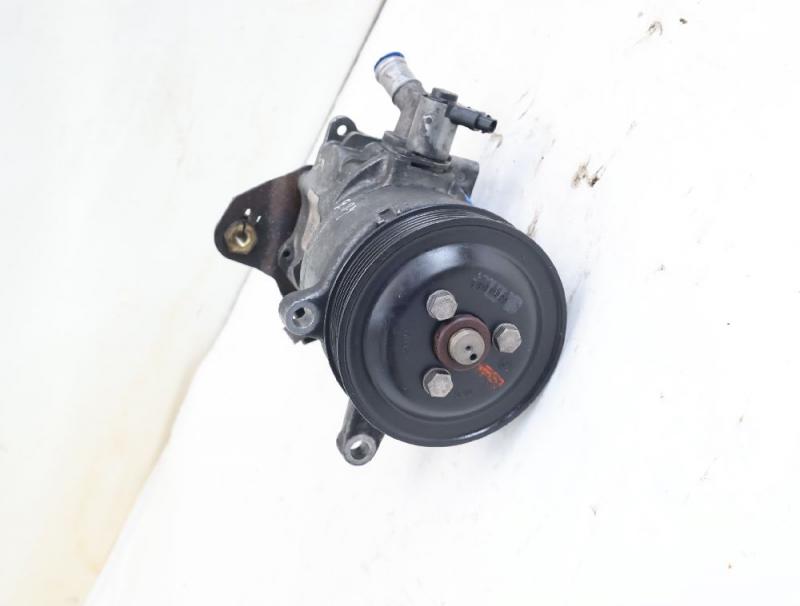 Lenkung Servopumpe 6867156 BMW 5er Touring F11