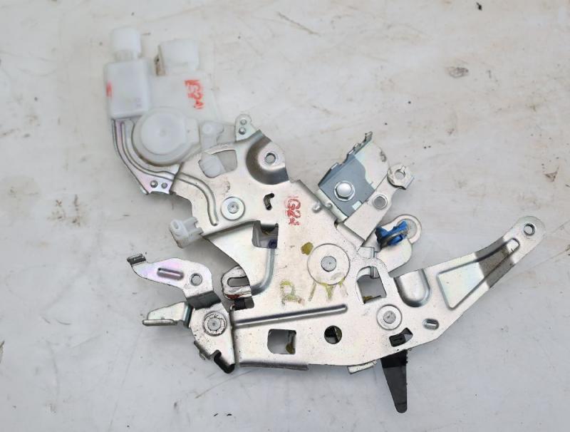 Türschloß hinten rechts 825087319R DACIA DOKKER KE