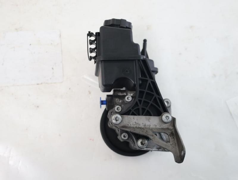 Lenkung Servopumpe 0064667801 Mercedes SPRINTER 906