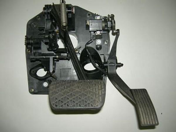 Gaspedal A1682900049 Mercedes A-KLASSE W168