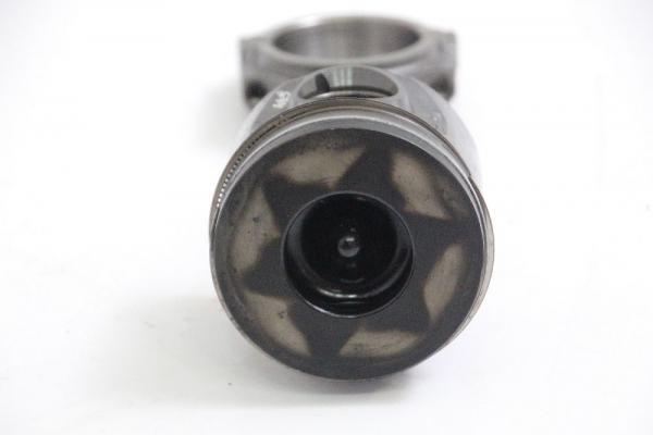 Kolben 1377616 Ford MONDEO 3 STH