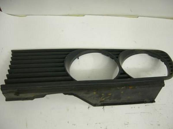 Scheinwerfer Blende 51131876091 BMW 3er E30