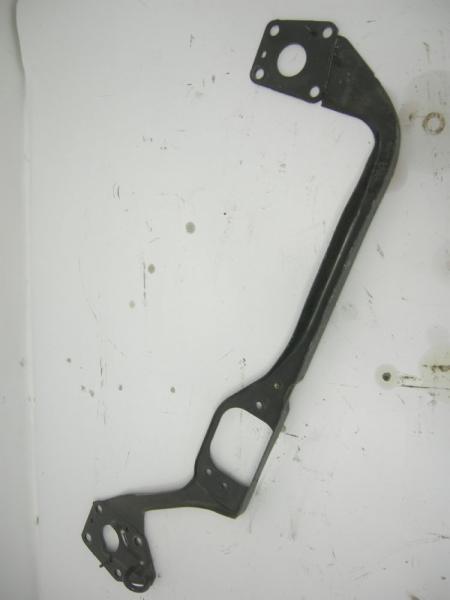 Achsschenkel vorn rechts Toyota COROLLA 9 E12 1,4 71 KW 97 PS ABS Benzin 06-2003 gebraucht 2