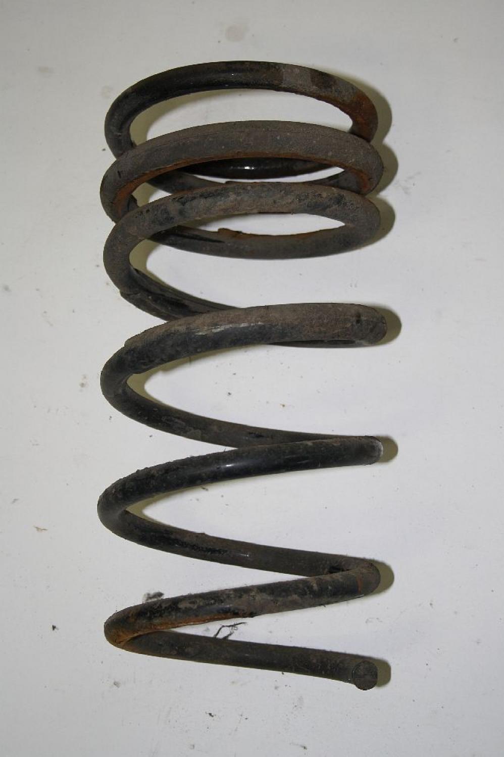 Feder hinten rechts LR019981 Land Rover FREELANDER 1 LN