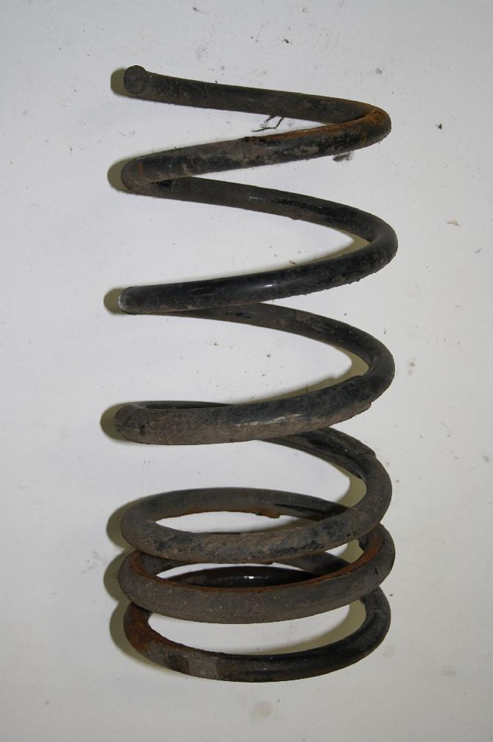 Feder hinten rechts LR019981 Land Rover FREELANDER 1 LN