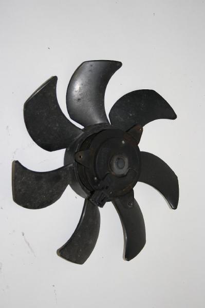 Ventilator (am Kühler) 3V560M3513 Nissan PICK UP D22