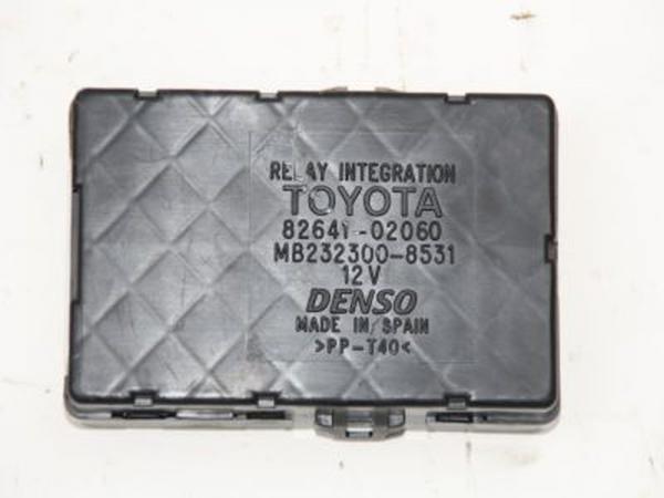 Steuergerät Karosserie 8264102060 Toyota COROLLA 9 E12