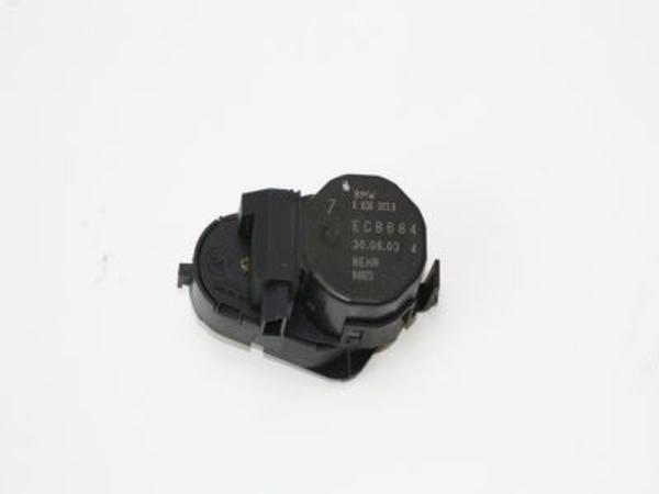 Stellmotor Heizung 69303039 BMW 5er Touring E61