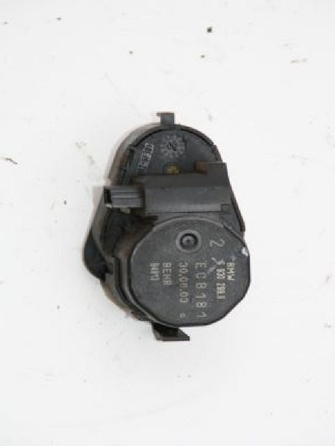 Stellmotor Heizung 69302999 BMW 5er Touring E61