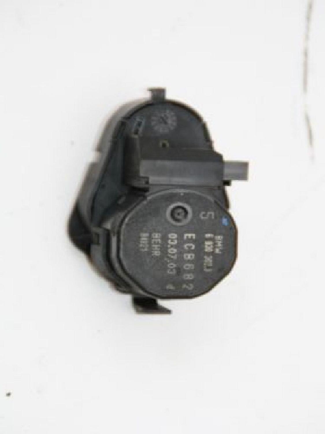 Stellmotor Heizung 69303029 BMW 5er Touring E61