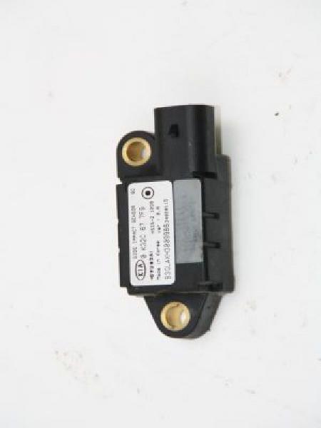 Airbag Sensor links 0K32C677F9 Kia RIO I Kombi DC