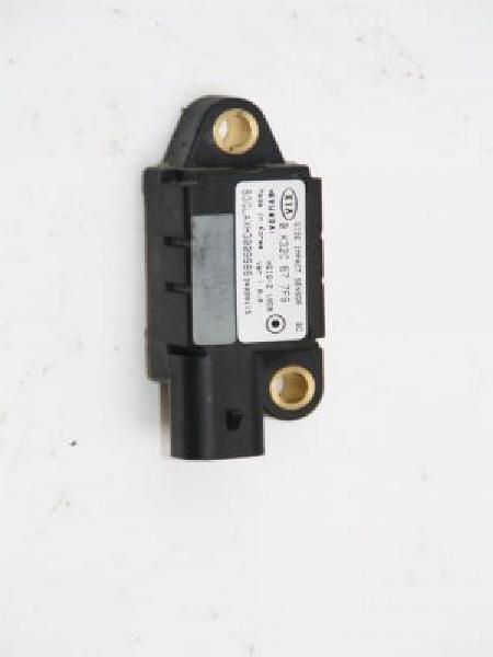 Airbag Sensor rechts 0K32C677F9 Kia RIO I Kombi DC