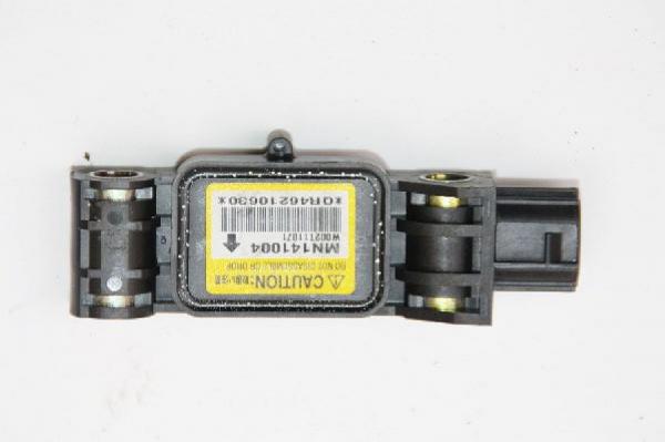 Airbag Sensor links MN141004 Mitsubishi GRANDIS