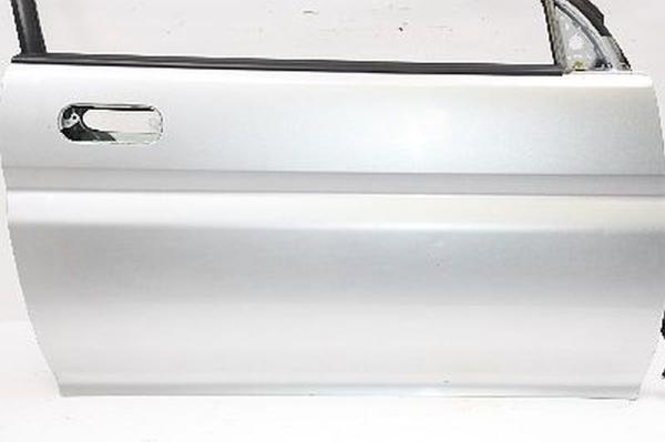 Tür 3trg rechts 67010S2H000ZZ Honda HR-V 4WD
