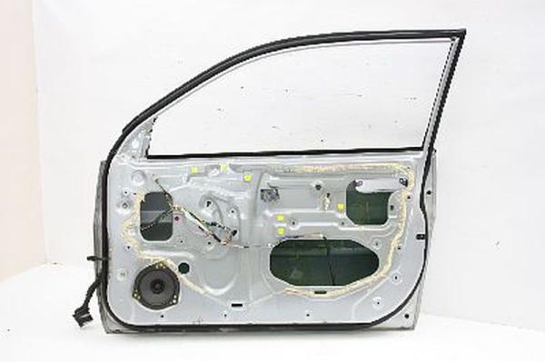 Tür 3trg rechts 67010S2H000ZZ Honda HR-V 4WD
