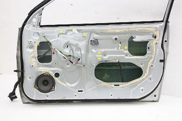 Tür 3trg rechts 67010S2H000ZZ Honda HR-V 4WD