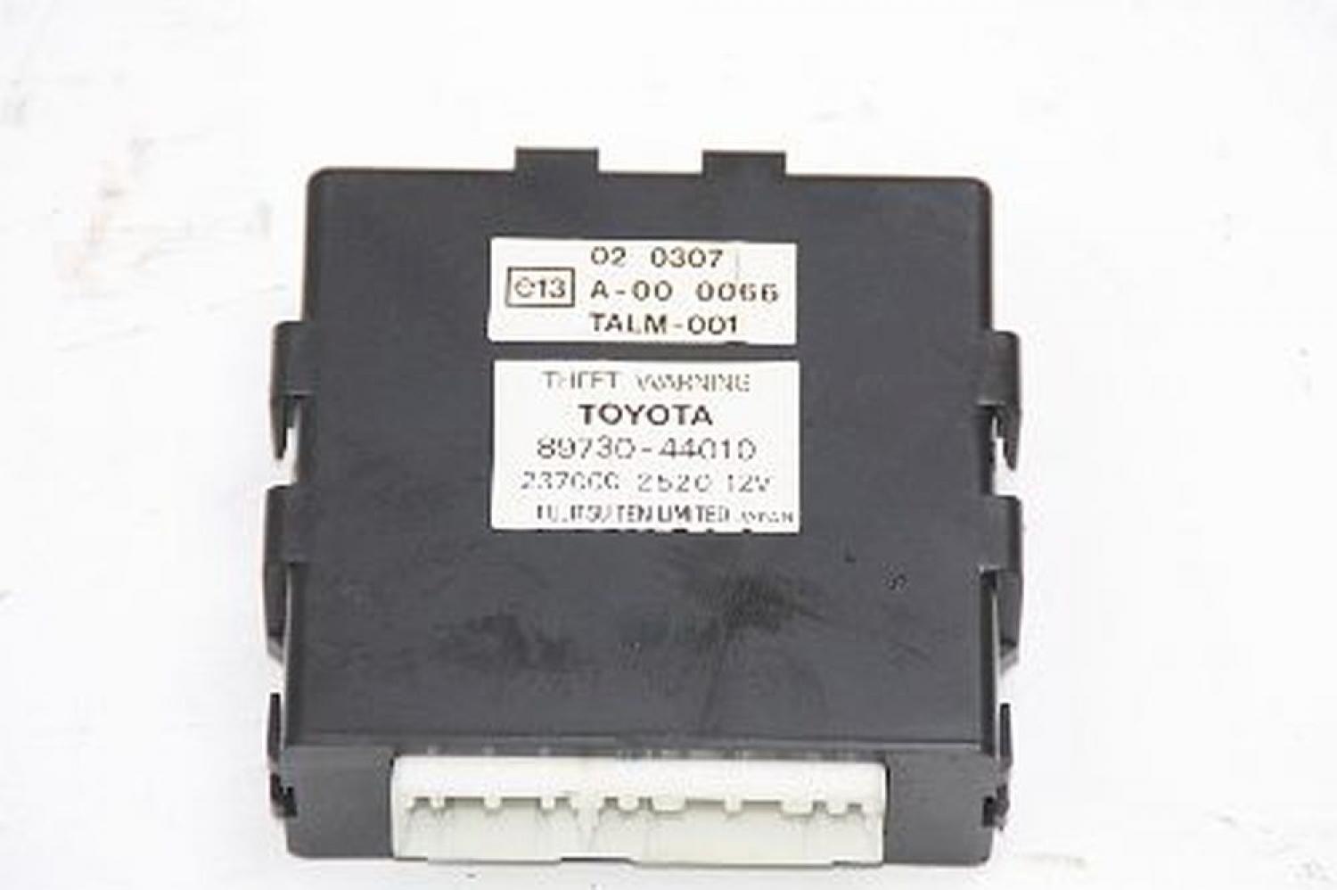 Steuergerät Diebstahlwarnanlage 8973044010 Toyota AVENSIS 2 VERSO