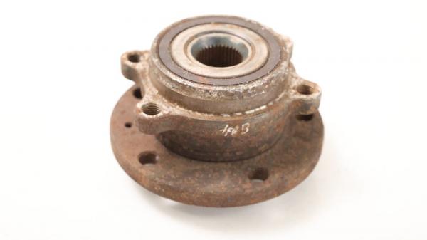 Radnabe vorn links 8J0598625 VW PASSAT Variant 3C