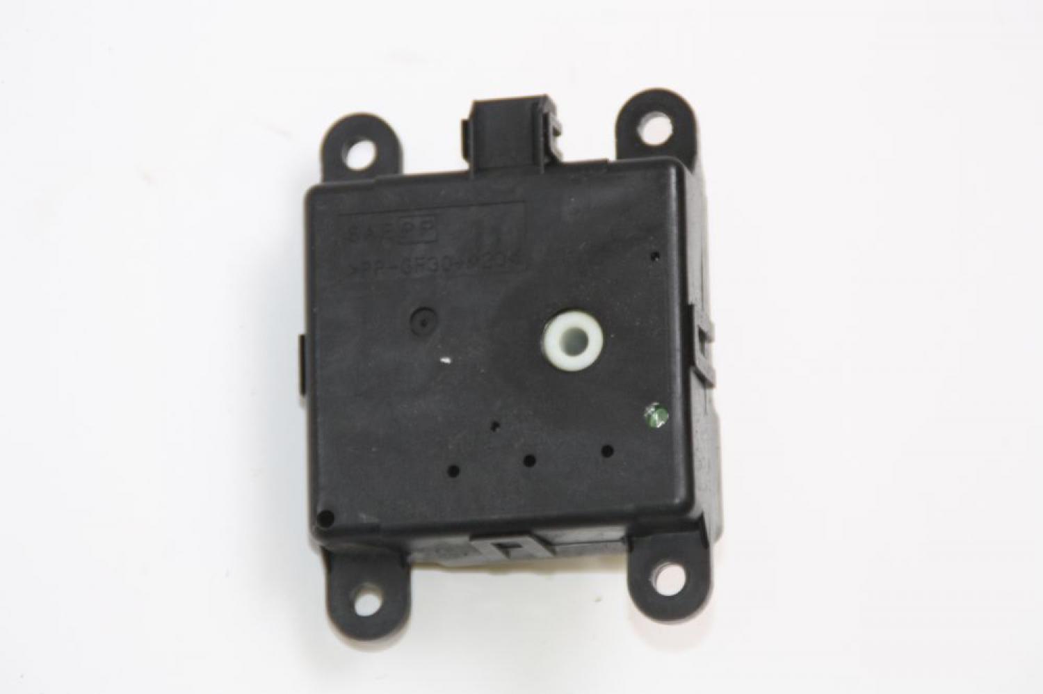 Stellmotor Heizung 3C270 Nissan ALMERA Tino