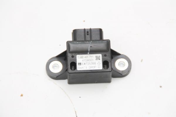 Airbag Sensor rechts GJ6E437Y1 Mazda 6 Kombi GY