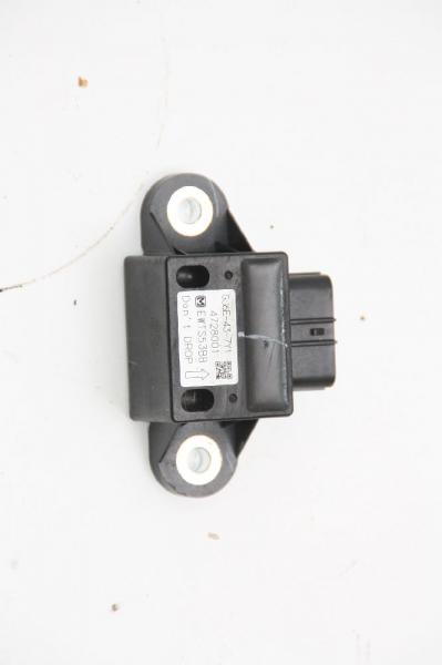 Airbag Sensor rechts GJ6E437Y1 Mazda 6 Kombi GY