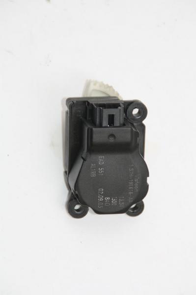 Stellmotor Heizung 1S7H19E616AA Ford MONDEO 3 STH