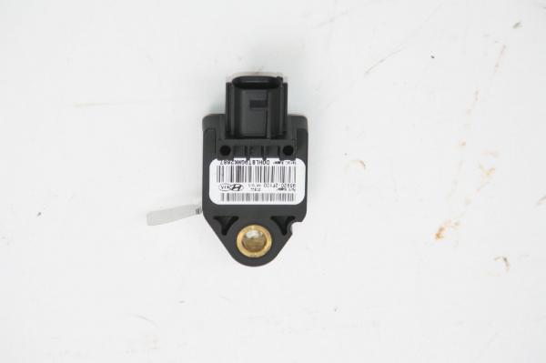 Airbag Sensor rechts 959209F100 Kia RIO 2 JB