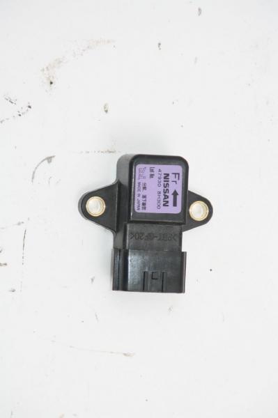 Airbag Sensor links 479308H300 Nissan X-TRAIL 1