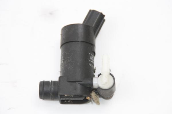 Scheibenwischerwasserpumpe 1S7117K624FE Ford FOCUS 2 DA