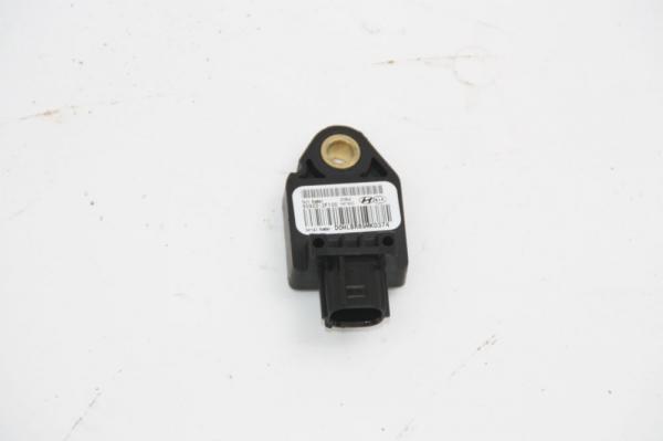Airbag Sensor rechts 959202F100 Kia CERATO