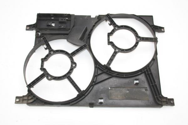 Lüfterzarge 8240327 Land Rover FREELANDER 1 LN