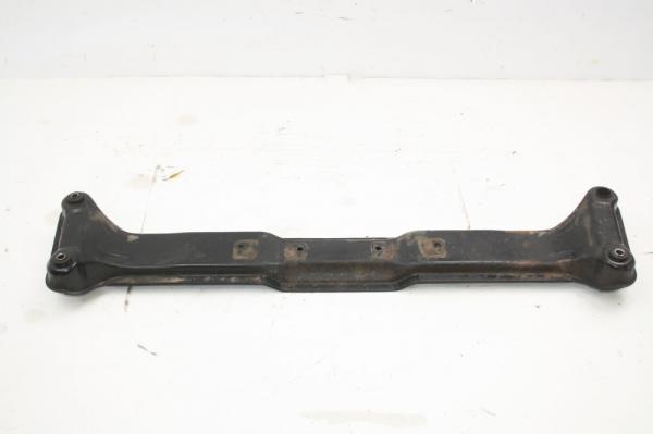 Getriebehalter MR519478 Mitsubishi PAJERO 3 V60