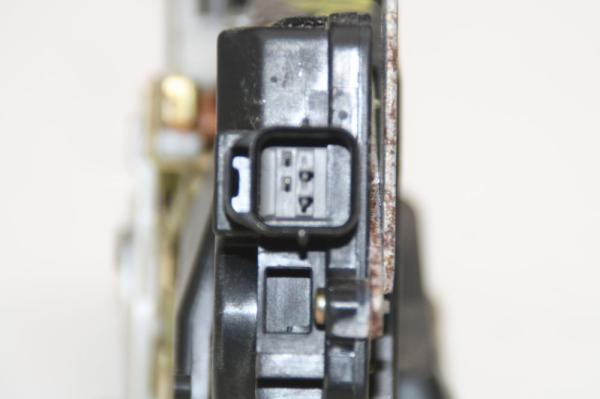 Türschloß hinten links MR349287 Mitsubishi PAJERO 3 V60