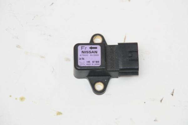 Airbag Sensor links 479308H300 Nissan X-TRAIL 1