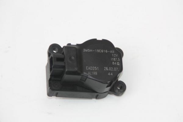 Stellmotor Heizung 3M5H19E616AB Ford MONDEO 4