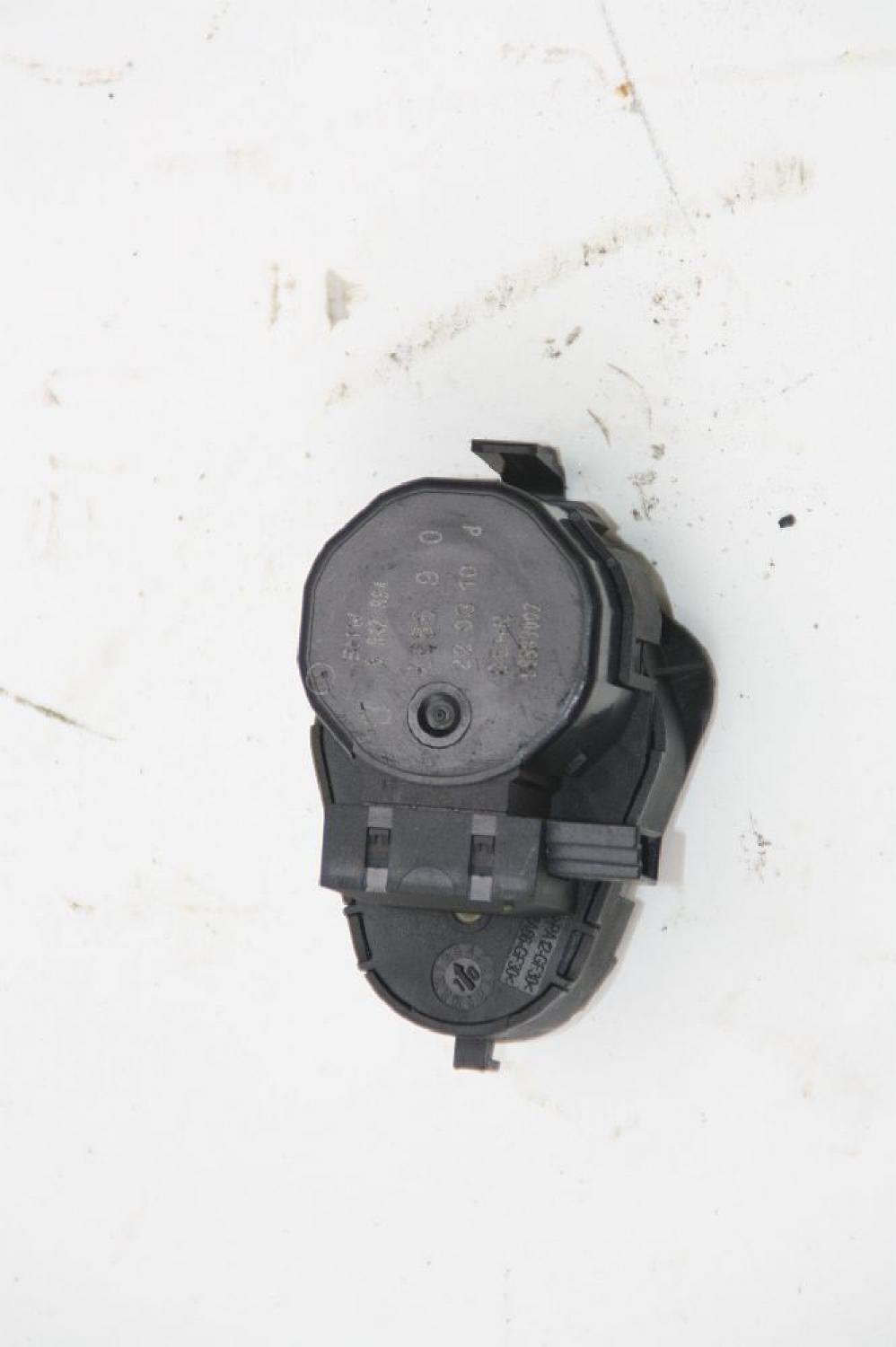 Stellmotor Heizung 6942994 BMW 5er Touring E61