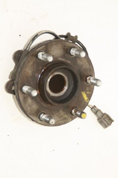 Radnabe vorn links 40202EA300 Nissan PATHFINDER R51