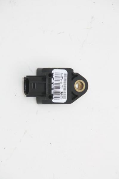 Airbag Sensor rechts 959202F100 Hyundai SONATA 5 NF