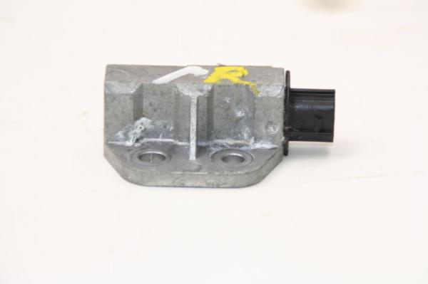 Airbag Sensor rechts FA8H3022020535 Nissan X-TRAIL 1