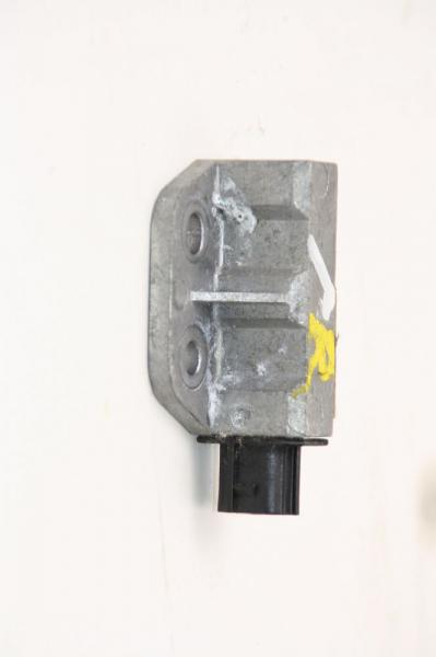 Airbag Sensor rechts FA8H3022020535 Nissan X-TRAIL 1
