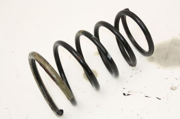 Feder hinten rechts 550208H762 Nissan X-TRAIL 1