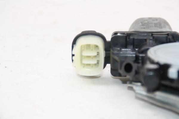 Fensterheber elektrisch hinten links MN182354 Mitsubishi L 200 4 KB4T